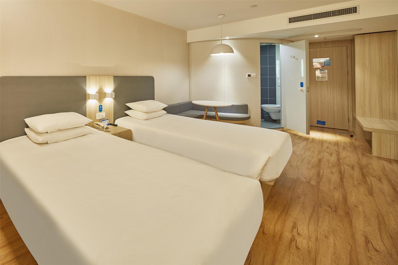 Hanting Hotel Shanghai Chunsha Jinhui Plaza ภายนอก รูปภาพ