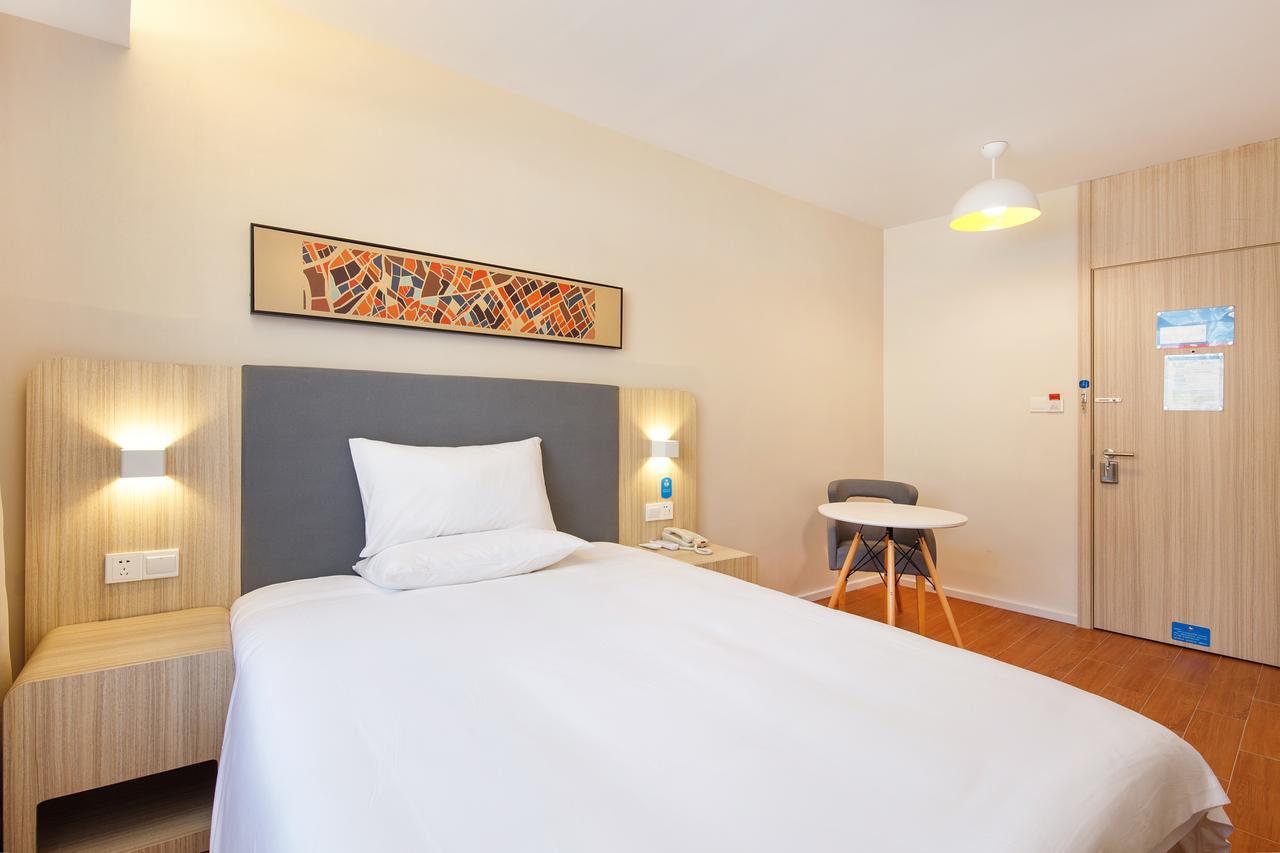 Hanting Hotel Shanghai Chunsha Jinhui Plaza ภายนอก รูปภาพ
