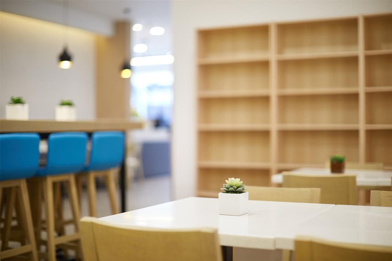 Hanting Hotel Shanghai Chunsha Jinhui Plaza ภายนอก รูปภาพ
