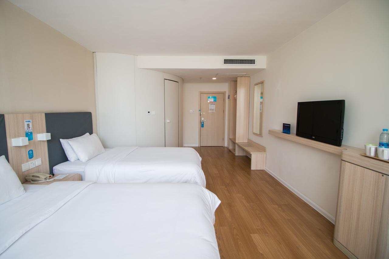 Hanting Hotel Shanghai Chunsha Jinhui Plaza ภายนอก รูปภาพ