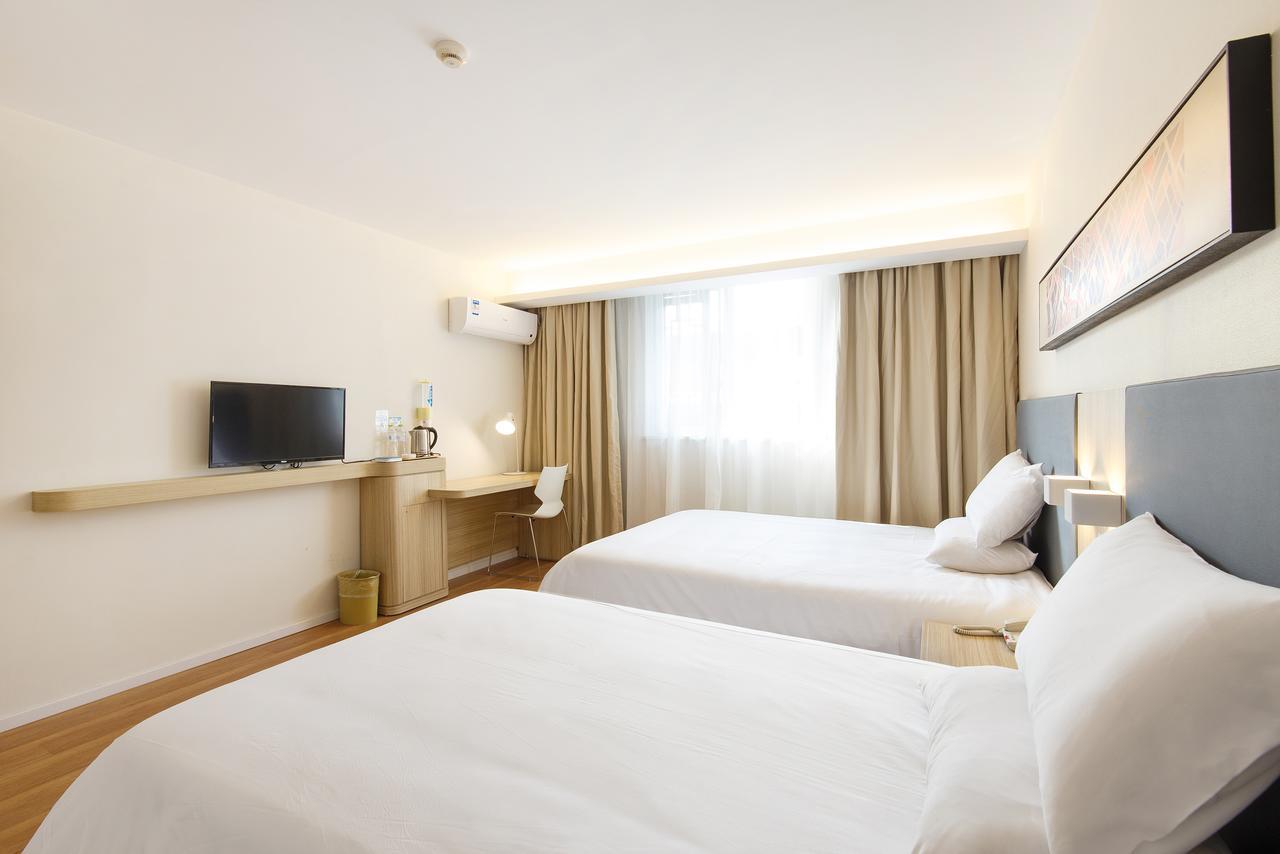 Hanting Hotel Shanghai Chunsha Jinhui Plaza ภายนอก รูปภาพ